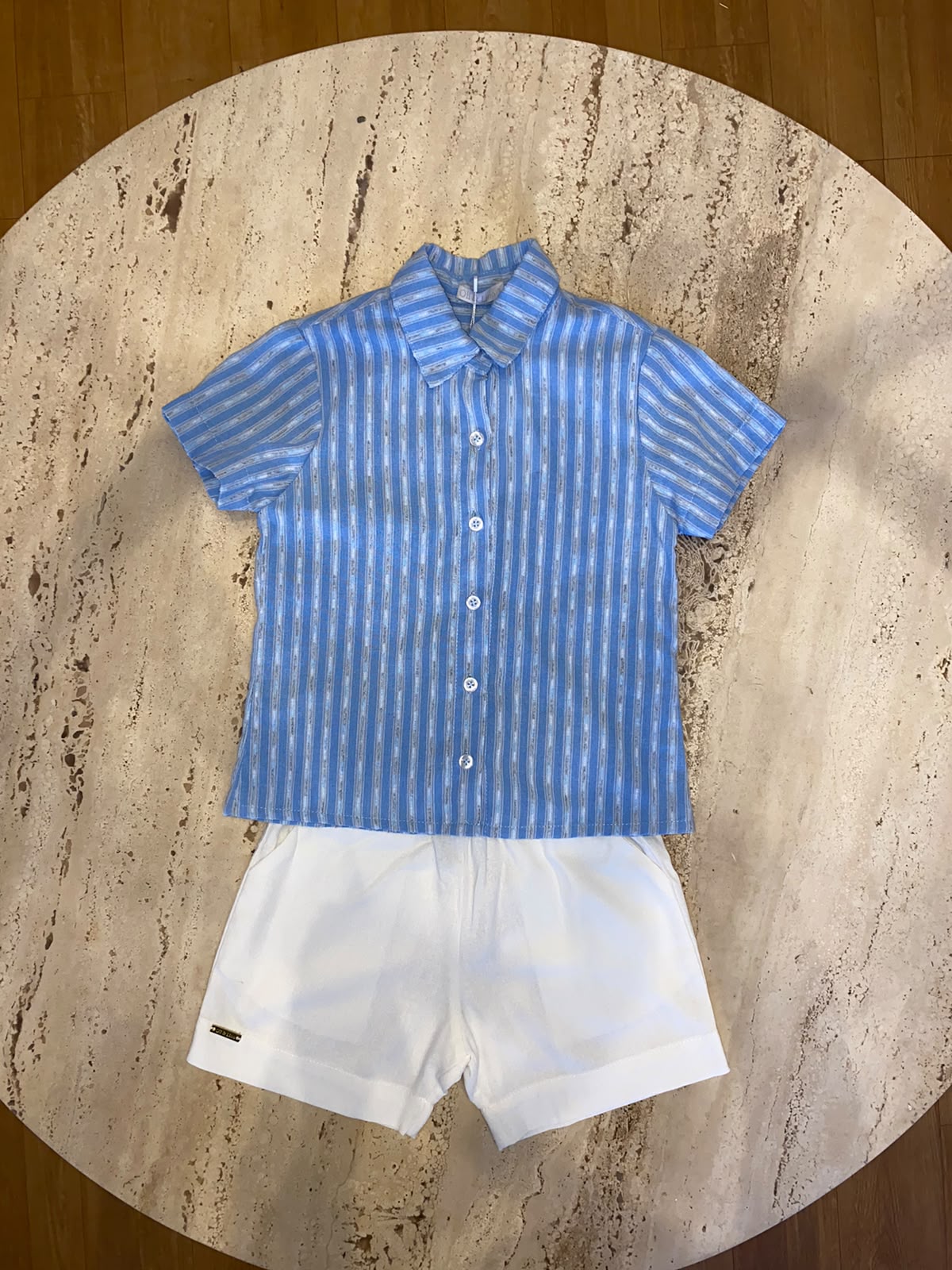 Bermuda infantil de linho off-white